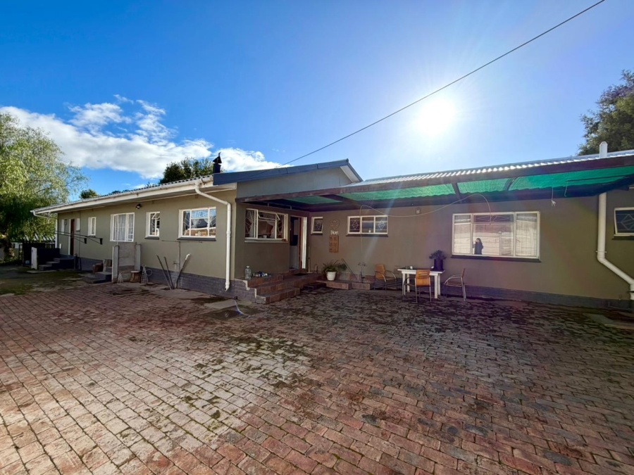 7 Bedroom Property for Sale in Oudtshoorn South Western Cape